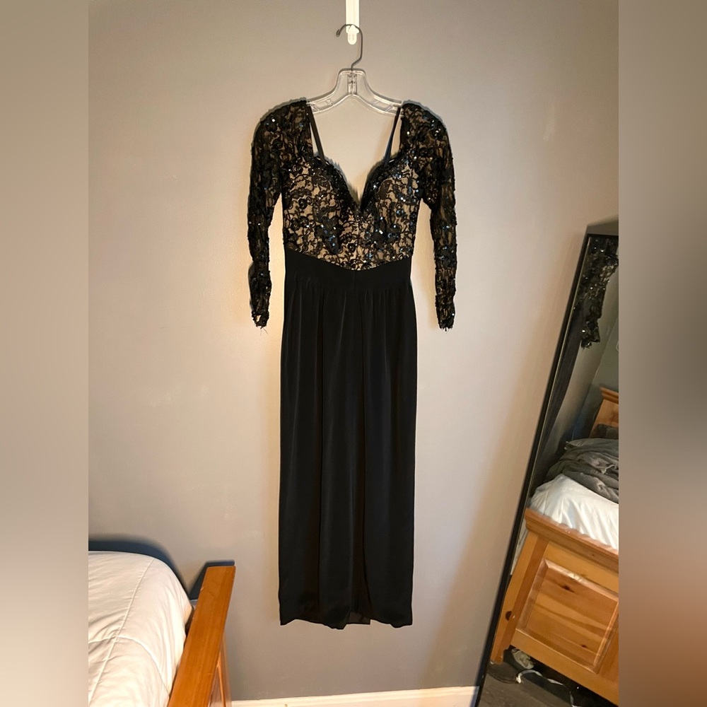 1990s Bob Mackie Lace Off Shoulder Gown Size 8 - Picture 3 of 5